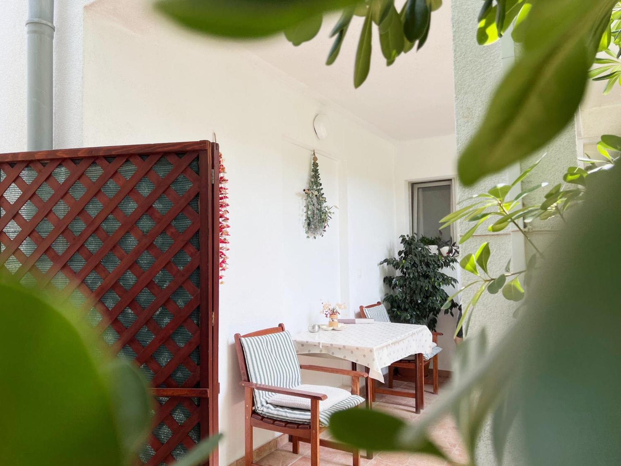 Room Tai - Spacious And Comfy With Private Terrace Hvar Town Eksteriør billede